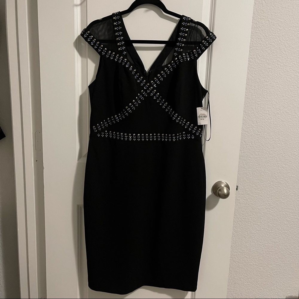 Melrose Social Black Mini Dress, 16